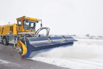 Аэродромная щёточно-продувочная машина Kodiak CR700DS